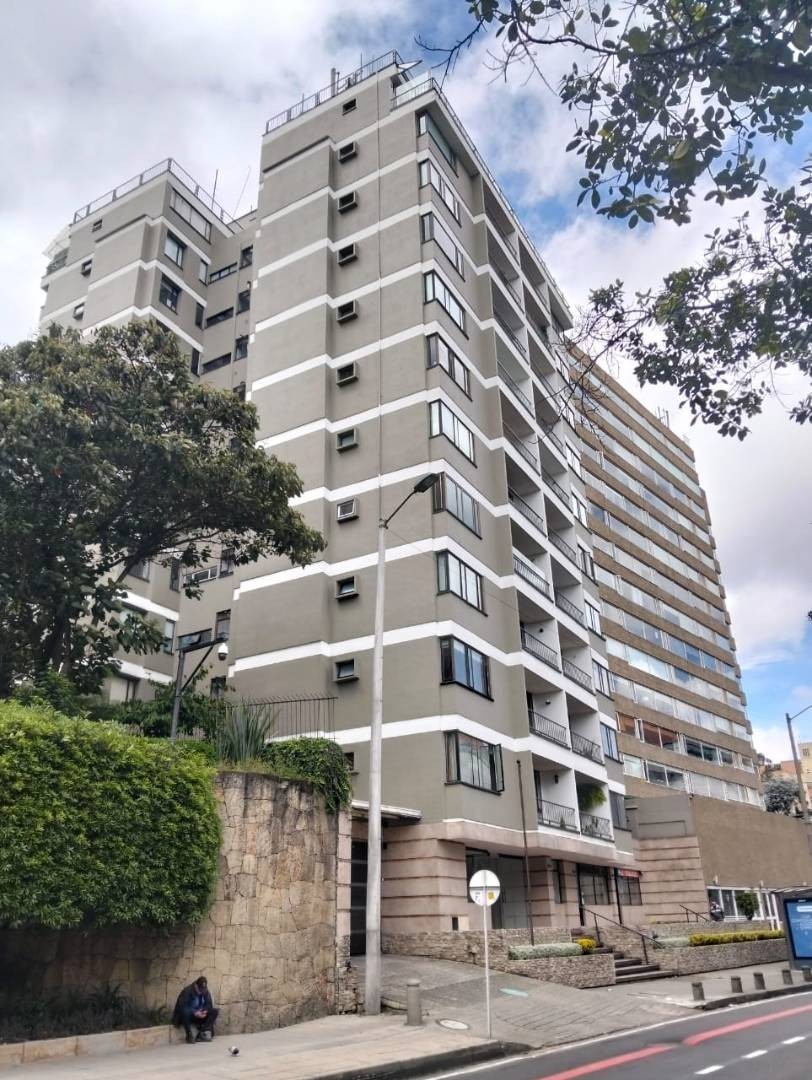 Apartment for rent in Los rosales, Bogotá