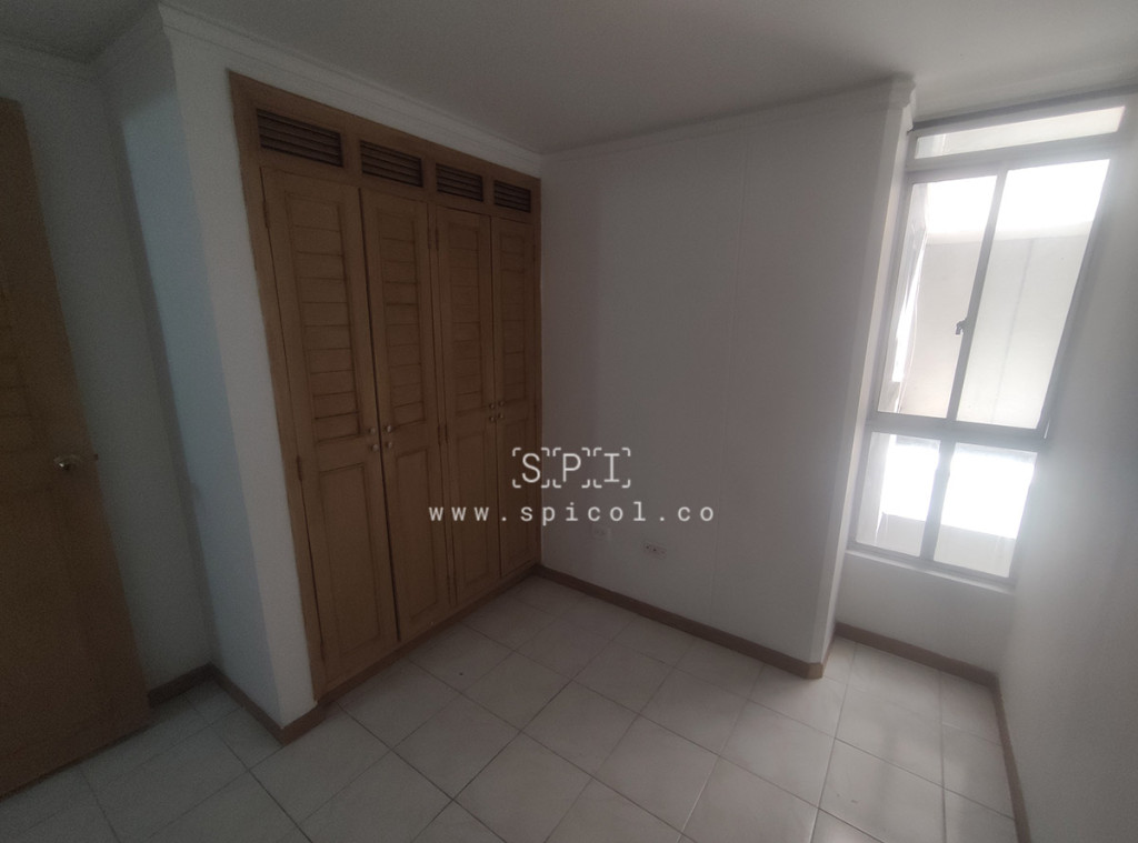 Apartamento en arriendo en Laureles, Medellín · foto 10 de 17