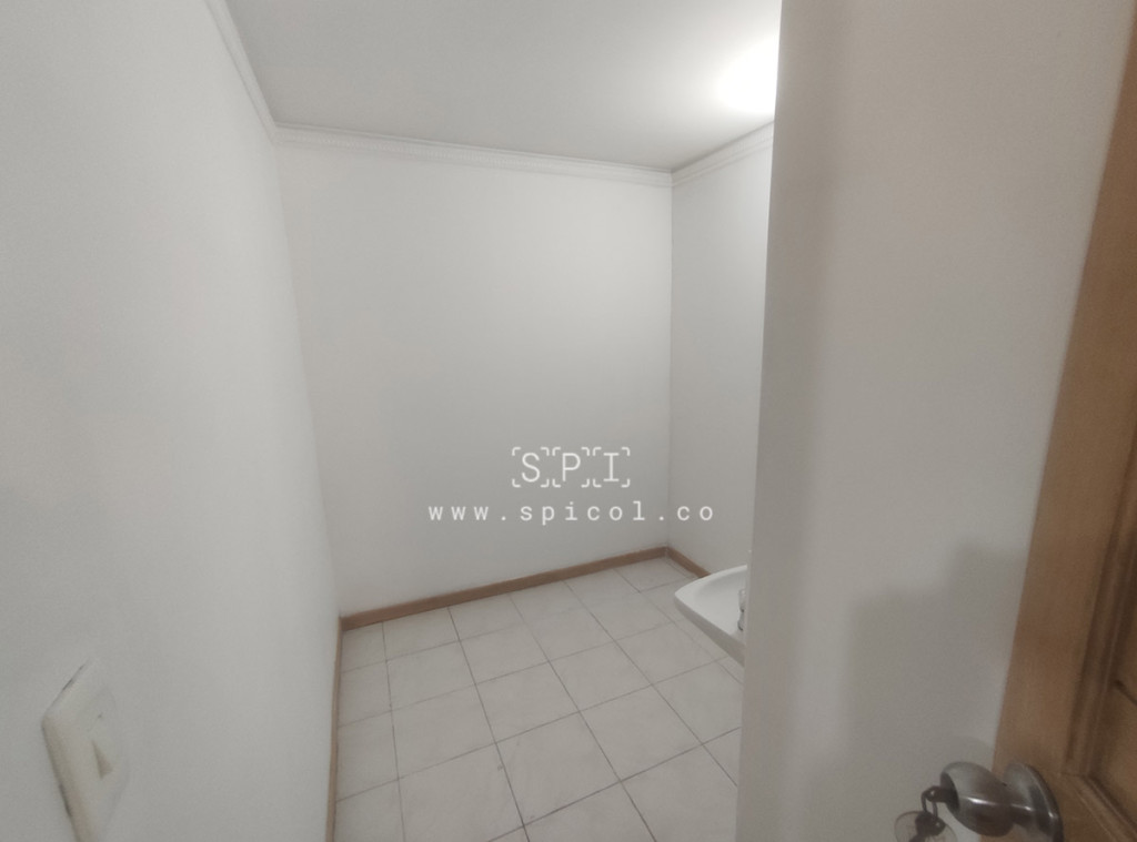 Apartamento en arriendo en Laureles, Medellín · foto 16 de 17