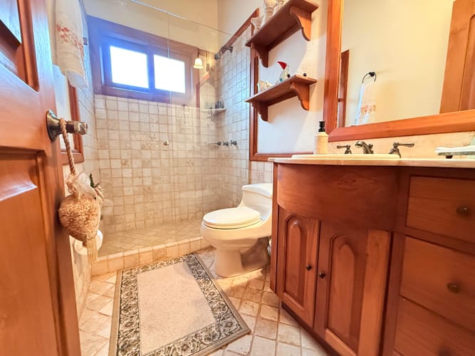 Casa de 4 alcobas en venta en El Porvenir, Rionegro, 318 m² · foto 9 de 17