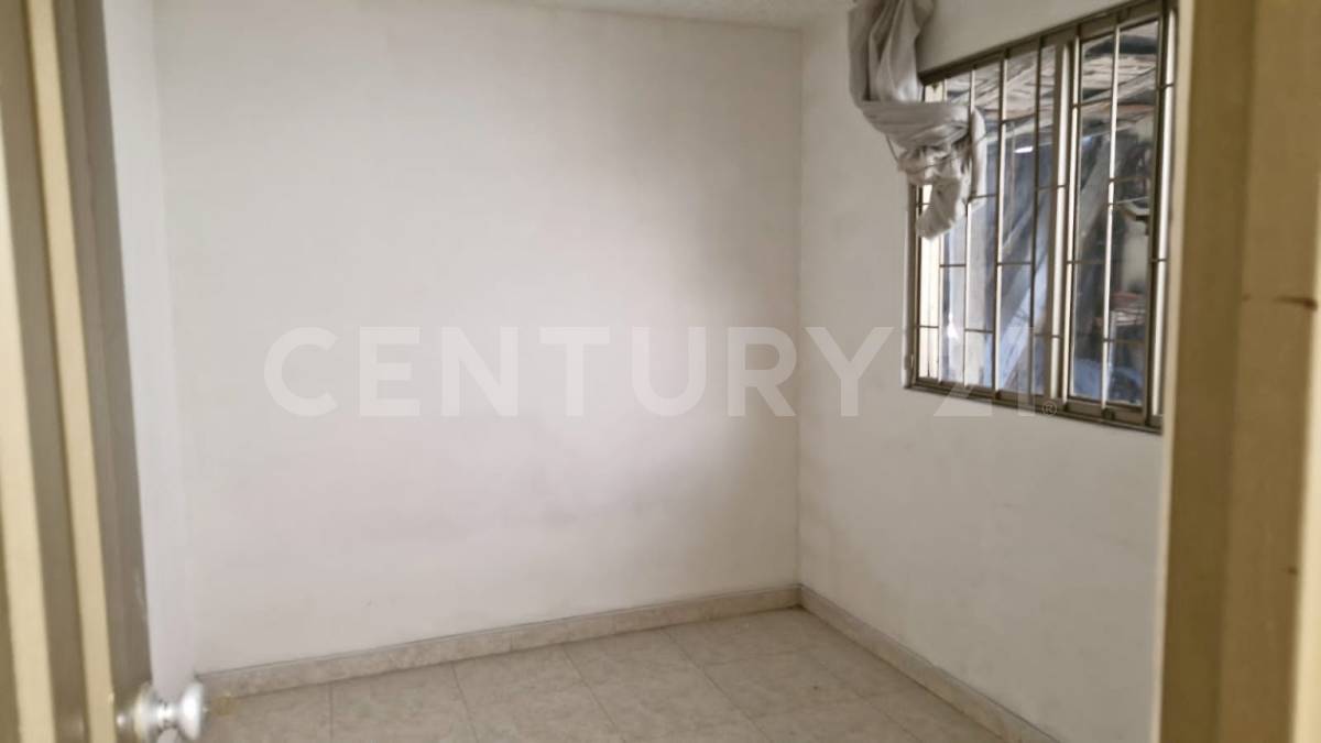 Casa en venta en Normandia, Bogotá · foto 5 de 18