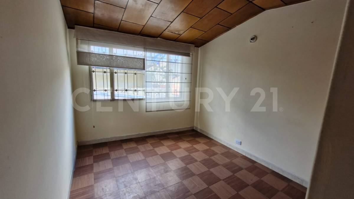 Casa en venta en Normandia, Bogotá · foto 8 de 18