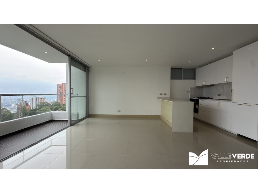 Apartamento en venta en El Poblado, Medellín · foto 2 de 16