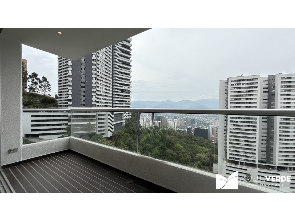 Apartamento en venta en El Poblado, Medellín · foto 5 de 16