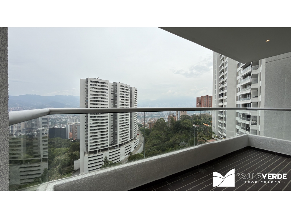 Apartamento en venta en El Poblado, Medellín · foto 6 de 16