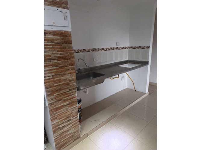 Apartamento de 3 alcobas en venta en Zona Industrial 1, Bello, 56 m² · foto 7 de 24