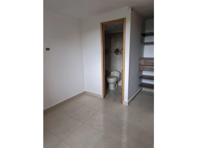 Apartamento de 3 alcobas en venta en Zona Industrial 1, Bello, 56 m² · foto 22 de 24