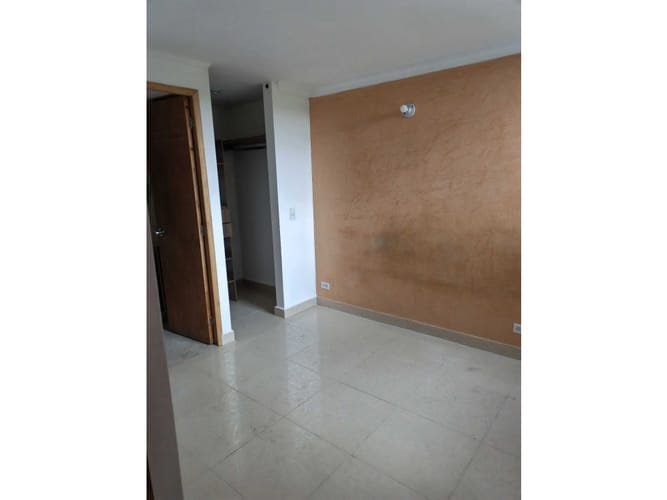 Apartamento de 3 alcobas en venta en Zona Industrial 1, Bello, 56 m² · foto 23 de 24