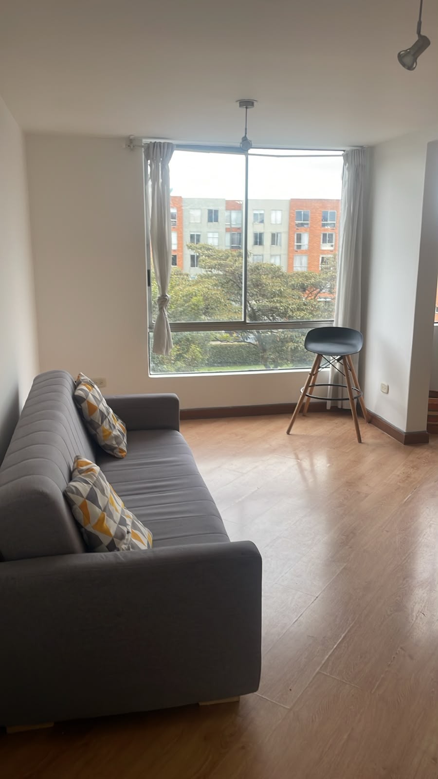 Apartamento en arriendo en Fontibon, Bogotá · foto 4 de 8