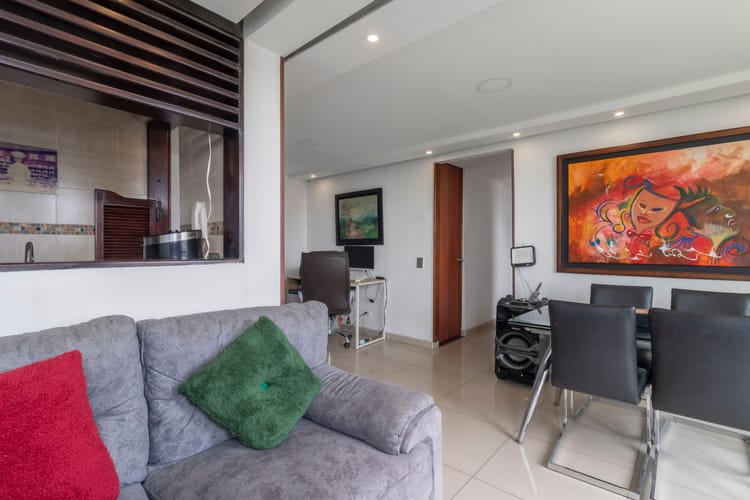 Apartamento de 3 alcobas en venta en San Miguel, Bogotá, 73 m² · foto 3 de 16
