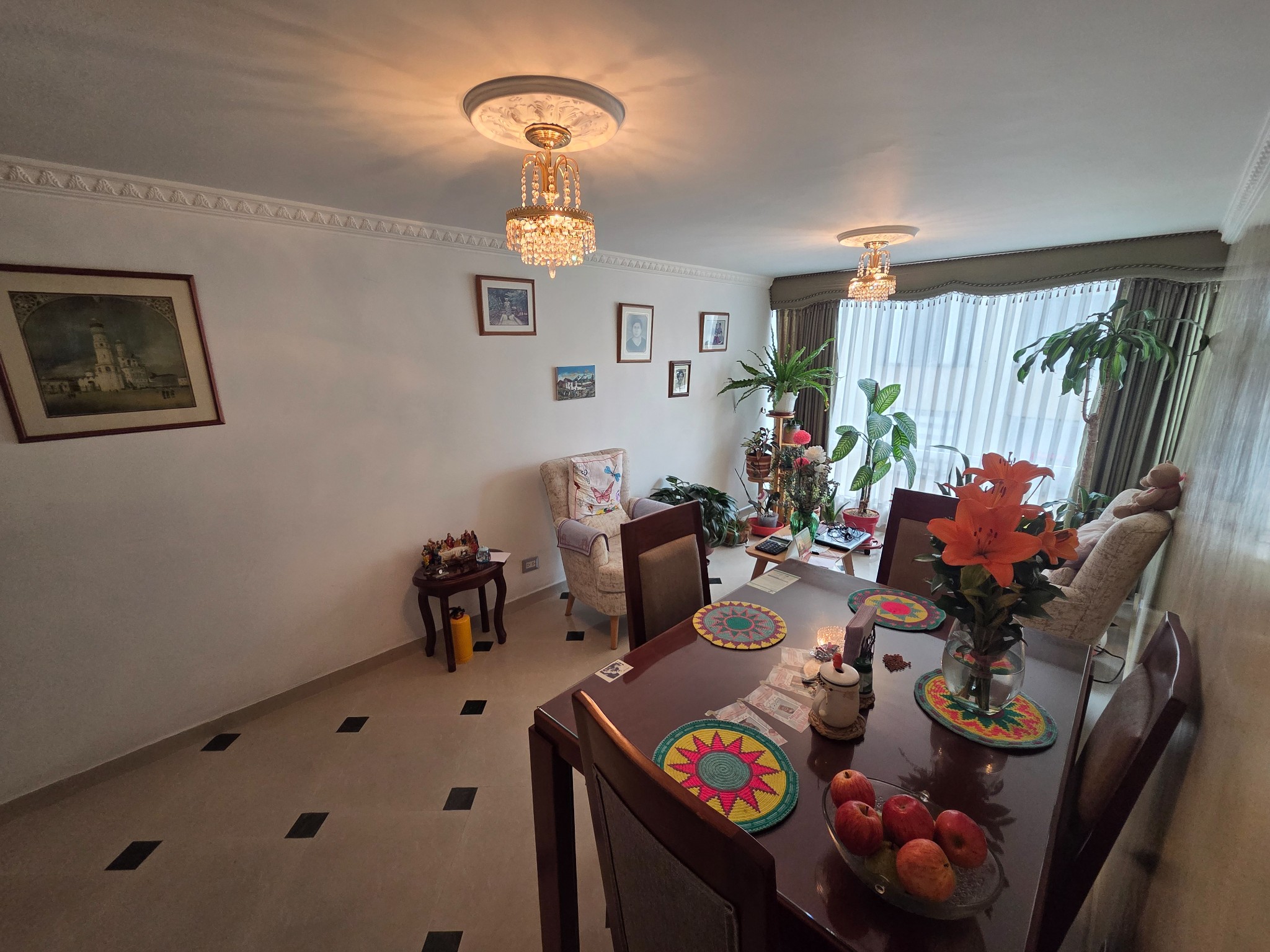 Apartamento en venta en Quinta Paredes, Bogotá · foto 2 de 24