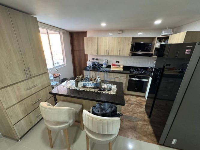 Apartamento de 3 alcobas en venta en Lorena, Medellín, 110 m² · foto 5 de 18