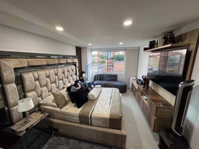 Apartamento de 3 alcobas en venta en Lorena, Medellín, 110 m² · foto 7 de 18