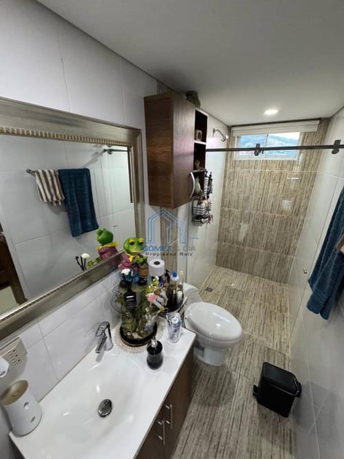 Apartamento de 3 alcobas en venta en Lorena, Medellín, 110 m² · foto 10 de 18