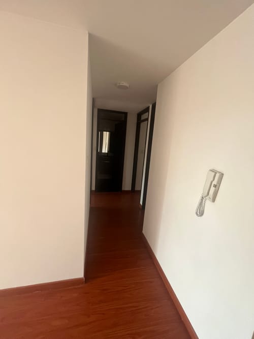 Apartamento de 3 alcobas en venta en La Esmeralda, Tunja, 62 m² · foto 2 de 11