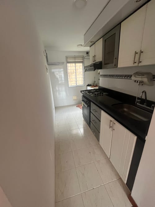 Apartamento de 3 alcobas en venta en La Esmeralda, Tunja, 62 m² · foto 6 de 11