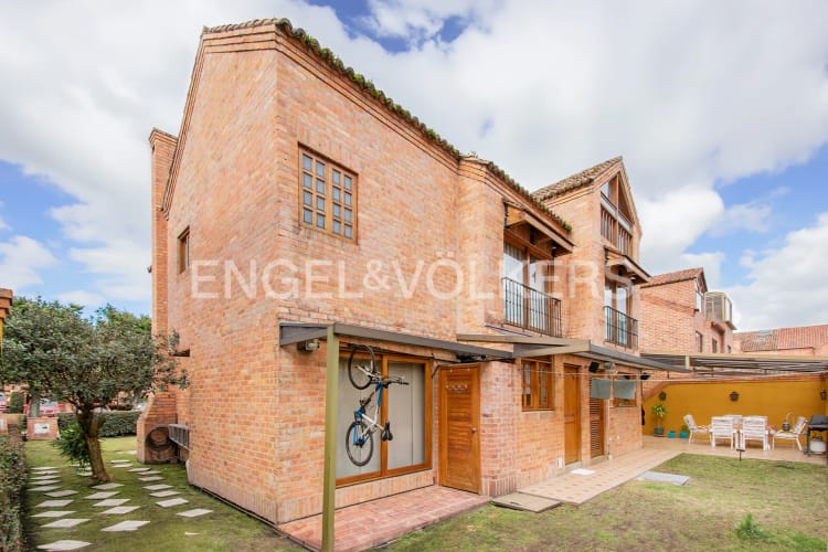 Casa de 4 alcobas en venta en Cn Los Arboles, Chía, 263 m² · foto 15 de 18