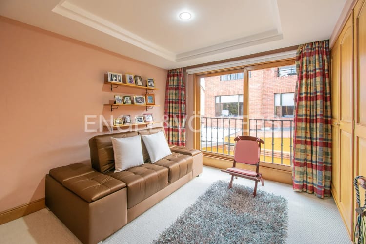 Casa de 4 alcobas en venta en Cn Los Arboles, Chía, 263 m² · foto 12 de 18