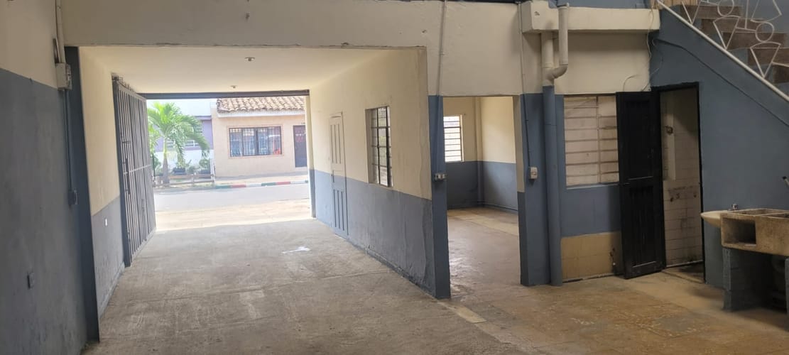 Bodega en venta en Saavedra Galindo, Cali, 233 m² · foto 7 de 7