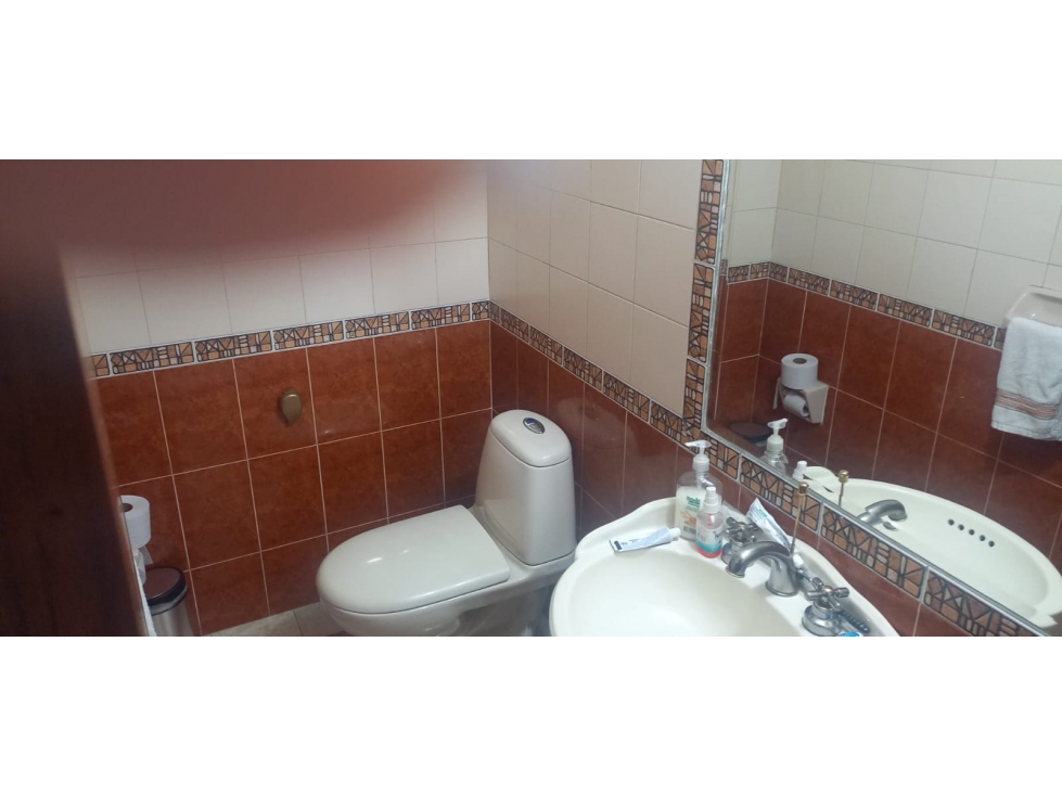 Casa en venta en Cerros De Niza, Bogotá · foto 14 de 24