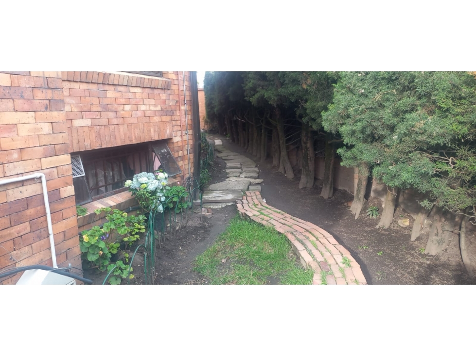 Casa en venta en Cerros De Niza, Bogotá · foto 24 de 24