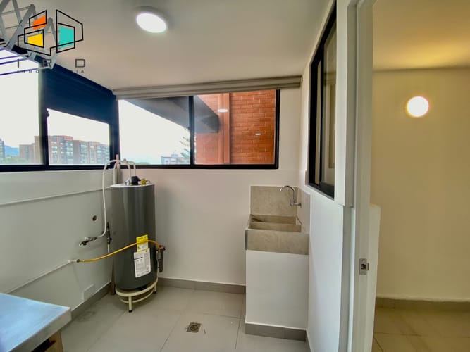 Apartamento de 2 alcobas en arriendo en Los Balsos, Medellín, 112 m² · foto 17 de 24