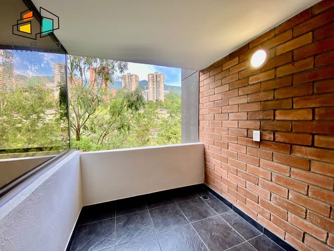 Apartamento de 2 alcobas en arriendo en Los Balsos, Medellín, 112 m² · foto 5 de 24
