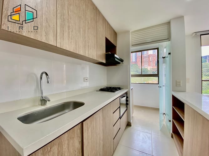Apartamento de 2 alcobas en arriendo en Las Lomitas, Sabaneta, 74 m² · foto 8 de 22