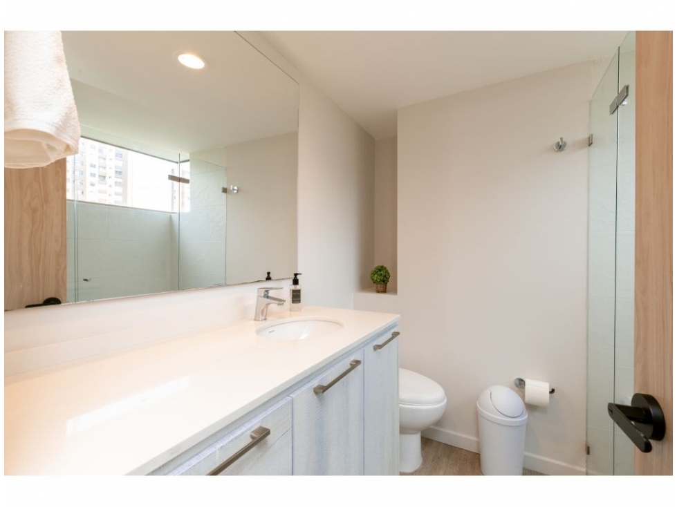 Apartamento en venta en El Poblado, Medellín · foto 7 de 15