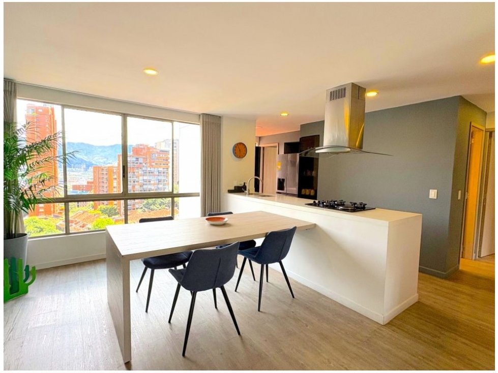 Apartamento en venta en El Poblado, Medellín · foto 11 de 15