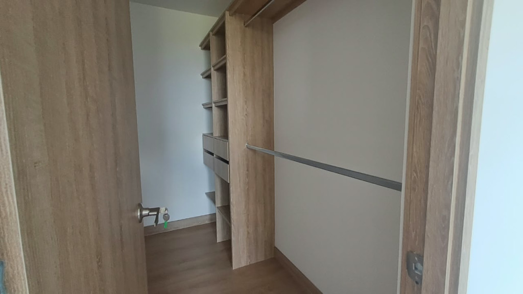 Apartamento en arriendo en Centro, Rionegro · foto 10 de 14