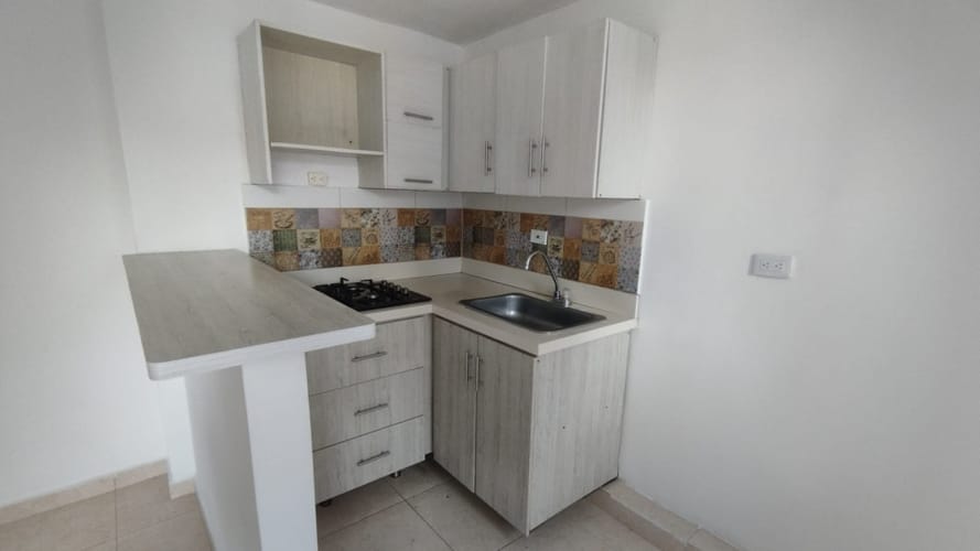 Apartamento de 2 alcobas en arriendo en Cabecera San Antonio De Prado, Medellín, 50 m² · foto 2 de 12