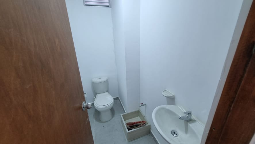 Local en arriendo en Suramérica, La Estrella, 25 m² · foto 5 de 5