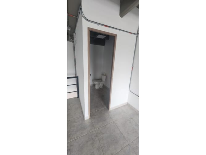Local en venta en La Chinita, Apartado, 90 m² · foto 6 de 13