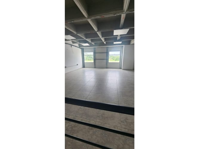 Local en venta en La Chinita, Apartado, 90 m² · foto 9 de 13
