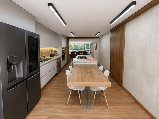 Apartamento de 3 alcobas en venta en Chicó Navarra, Bogotá, 200 m² · foto 5 de 18
