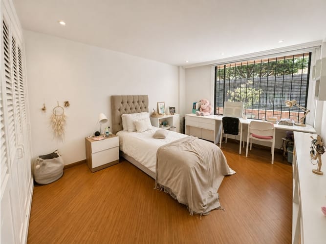 Apartamento de 3 alcobas en venta en Chicó Navarra, Bogotá, 200 m² · foto 11 de 18