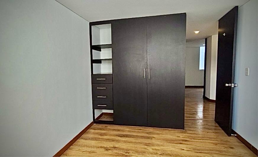 Apartamento en venta en Santa Lucia, Bogotá · foto 3 de 8