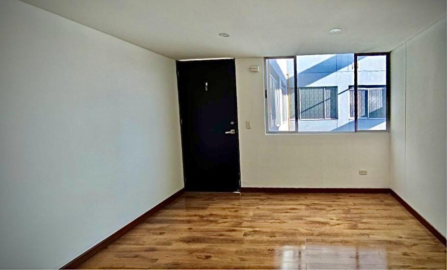 Apartamento en venta en Santa Lucia, Bogotá · foto 6 de 8