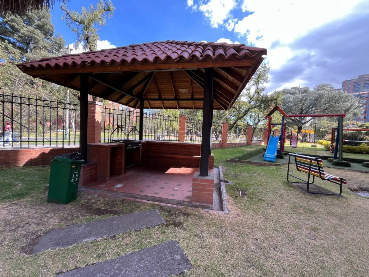 Apartamento en venta en Ciudad Salitre, Bogotá · foto 21 de 24