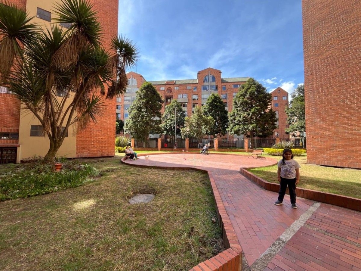 Apartamento en venta en Ciudad Salitre, Bogotá · foto 23 de 24