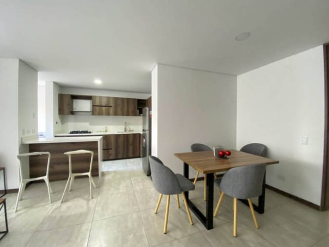 Apartamento de 1 alcoba en venta en Rionegro, 52 m² · foto 2 de 7