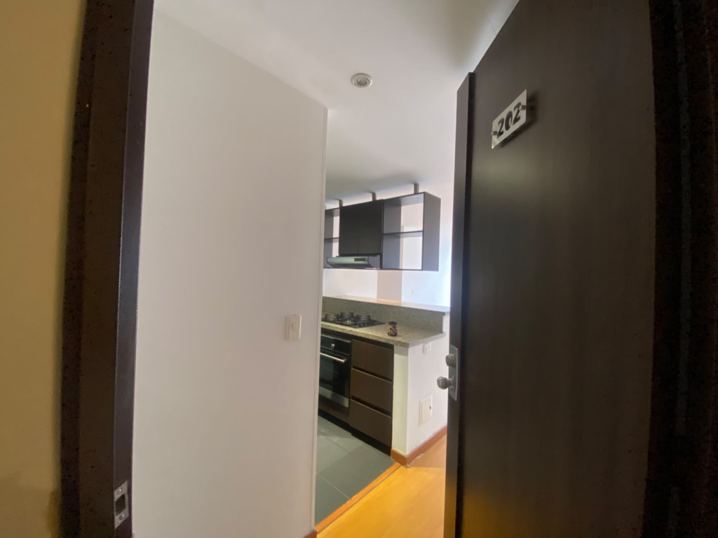 Apartamento en arriendo en Santa Barbara, Bogotá · foto 2 de 23