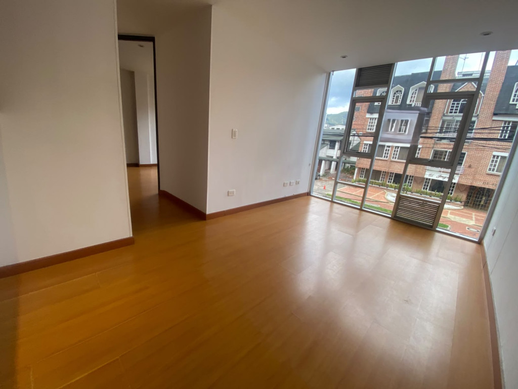 Apartamento en arriendo en Santa Barbara, Bogotá · foto 4 de 23