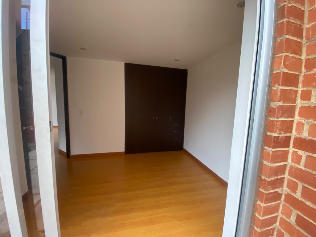 Apartamento en arriendo en Santa Barbara, Bogotá · foto 11 de 23