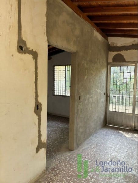 Casa de 10 alcobas en venta en La Magnolia, Envigado, 168 m² · foto 8 de 15