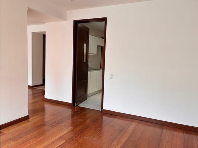 Apartamento de 3 alcobas en venta en Chico Norte, Bogotá, 147 m² · foto 8 de 24
