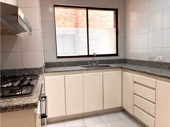 Apartamento de 3 alcobas en venta en Chico Norte, Bogotá, 147 m² · foto 12 de 24