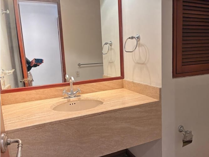 Apartamento de 3 alcobas en venta en Chico Norte, Bogotá, 147 m² · foto 16 de 24