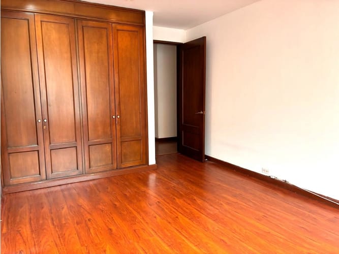 Apartamento de 3 alcobas en venta en Chico Norte, Bogotá, 147 m² · foto 21 de 24